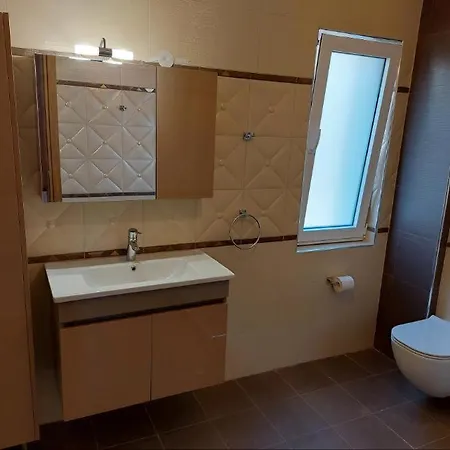 Elegant View - - 3bd *