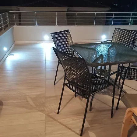 Elegant View - - 3bd Apartment *